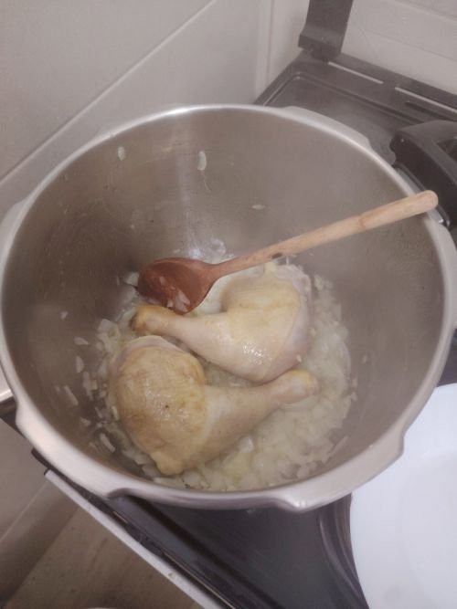 piletina sa krompirom u ekspres loncu 
